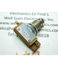 SPDT MOMENTARY PUSHBUTTON SW