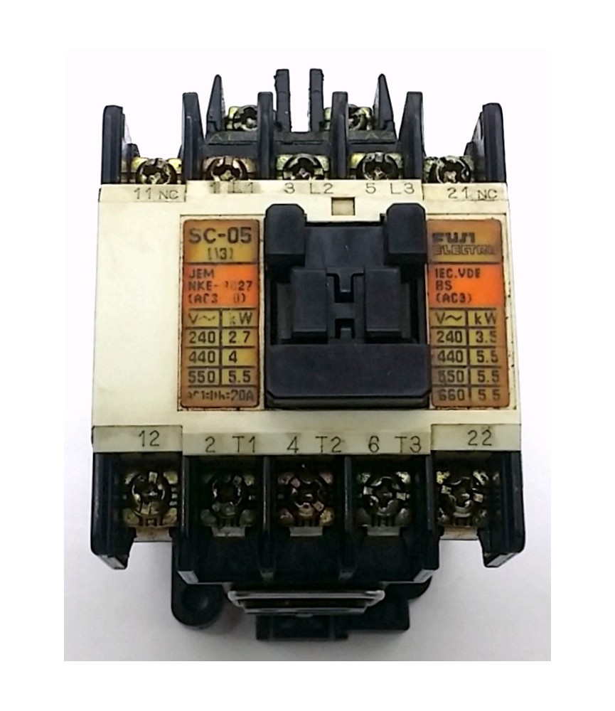 SC-05 4NC0G0 100-110VAC 3P+2NC