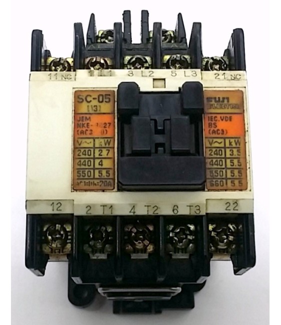 SC-05 4NC0G0 100-110VAC 3P+2NC