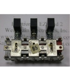 3-IN-1 PUSHBUTTON SELECTOR